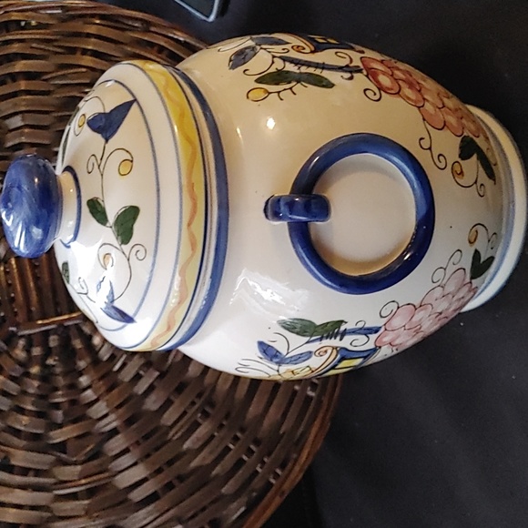 On Hold 3/$25 Biscotti Jar - Picture 4 of 7